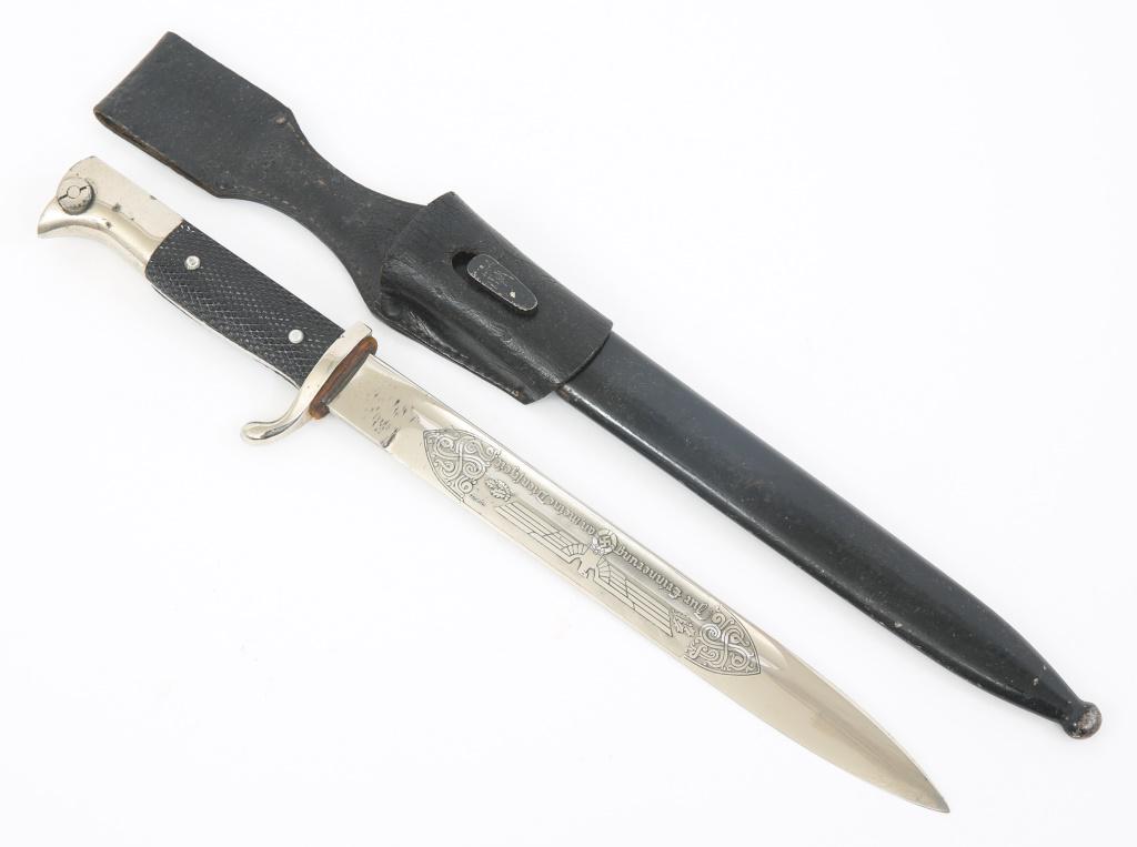 WWII GERMAN K98 ETCHED DRESS BAYONET BY R. KLAAS: WWII GERMAN K98 ETCHED DRESS BAYONET BY R. KLAAS WWII German K98 single side Etched Dress Bayonet with Scabbard & Frog. Chromed blade with crisp detailed motto etching on light gray background "GESCHU