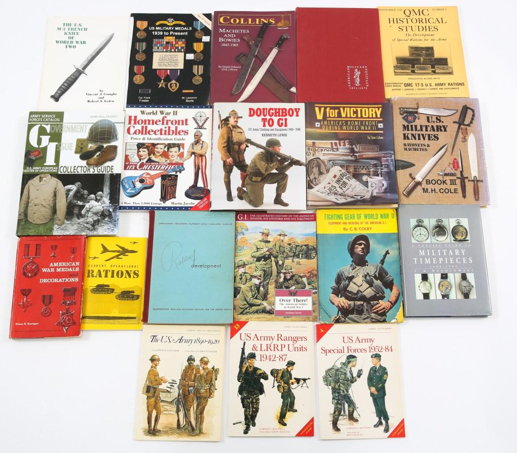 MILITARY WEAPON AND COLLECTIBLES BOOK LOT OF 19: MILITARY WEAPON AND COLLECTIBLES BOOK LOT OF 19 Lot of 19 military weapons and collectibles reference books, including: The U.S. M-3 Trench Knife of World War Two, Vincent J. Coniglio and Robert S. La
