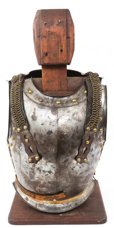 FRENCH CUIRRASIER DE LA GARDE BODY ARMOR SET: FRENCH CUIRRASIER DE LA GARDE BODY ARMOR SET French Second Empire, Napoleon III , Enlisted Man, NCO " Cuirrasier de la Garde" model 1854 steel body armor set. The front plate (plastron) is bordered wi