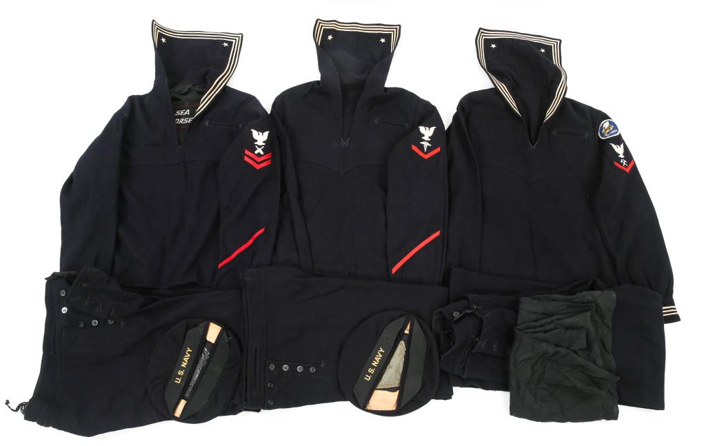 WWII - KOREA US NAVY ENLISTED JUMPER UNIFORM LOT: WWII - KOREA US NAVY ENLISTED JUMPER UNIFORM LOT WWII - Korea War era US Navy Enlisted Man dress blue jumper uniform lot. Includes 1- USN Seabees PO3 Carpenter's Mate dress blue jumper set, tunic, pan