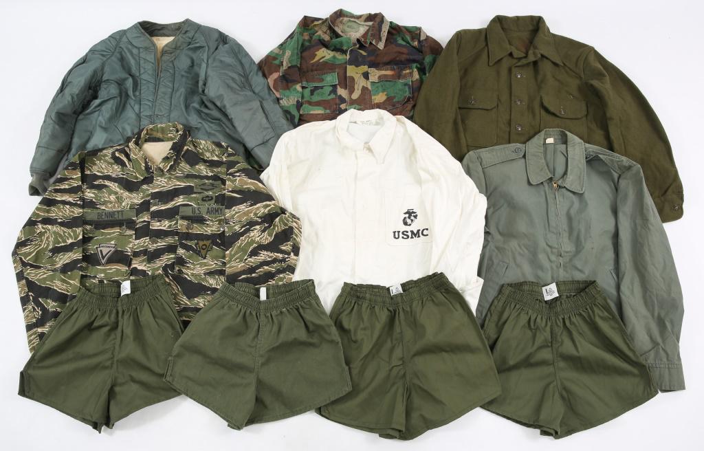 US ARMED FORCES UNIFORM LOT OF 10: US ARMED FORCES UNIFORM LOT OF 10 Vietnam War - Desert Storm era, US Armed Forces uniforms, mixed lot of 10. Size: M - L