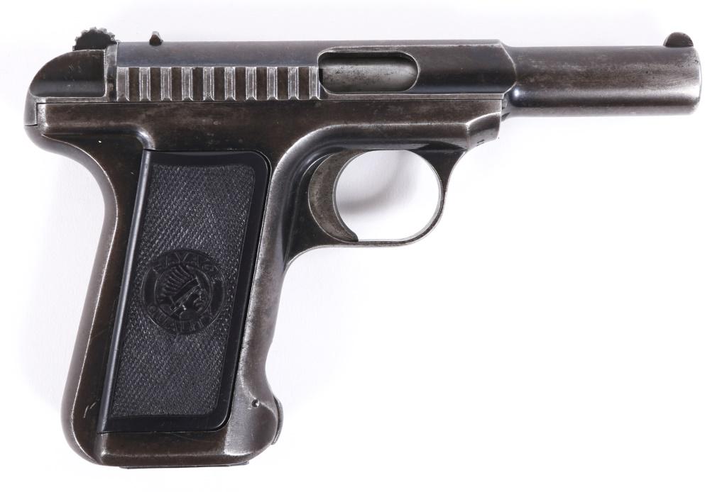 SAVAGE ARMS MODEL 1907 .32 ACP PISTOL: SAVAGE ARMS MODEL 1907 .32 ACP PISTOL Savage Arms model 1907 .32 ACP semi-automatic Pistol. Manufactured from 1913-1920. "Manufactured by Savage Arms Co. Utica, NY. Pat- Nov 21,1905" marked on the top