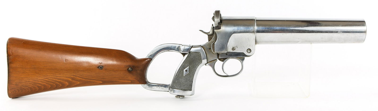 WWI WEBLEY AND SCOTT No.1 MKI 37mm FLARE RIFLE: WWI WEBLEY AND SCOTT No.1 MKI 37mm FLARE RIFLE WWI Webley and Scott No.1 MKI 37mm Flare Rifle. British broad arrow mark on the barrel and wrist. The barrel is also marked "Crown over 4y" and the King