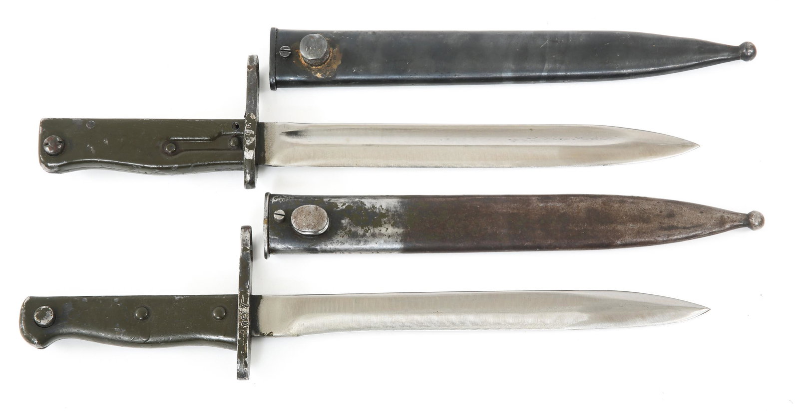WWI GERMAN ERSATZ BAYONETS LOT OF 2: WWI GERMAN ERSATZ BAYONETS LOT OF 2 WWI German Ersatz Bayonets lot of 2. (1) Ersatz Carter EB47 bayonet crossguard marked "5514". (1) Ersatz bayonet crossguard marked "29308". Both are accompanied by 