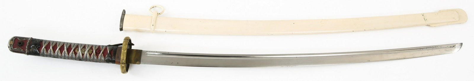 WWII JAPANESE NCO TYPE 95 SHIN GUNTO KATANA SWORD: WWII JAPANESE NCO TYPE 95 SHIN GUNTO KATANA SWORD WWII Japanese NCO Type-95 Shin Gunto Katana Sword. Mismatched serial numbers on blade & saya. Bright blade with fuller. Brass Habaki. Copper Fuchi mar