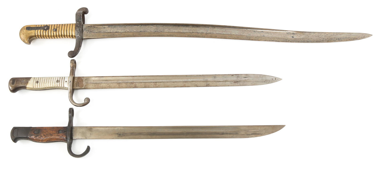 FRENCH JAPANESE & ARGENTINEAN BAYONETS LOT OF 3: FRENCH JAPANESE & ARGENTINEAN BAYONETS LOT OF 3 (1) Japanese Arisaka bayonet. Unmarked ricasso. Single Japanese stamp into wood grip. 15.5" blade, 19.75" total length. (1) French M1842 Chassepot Yatag