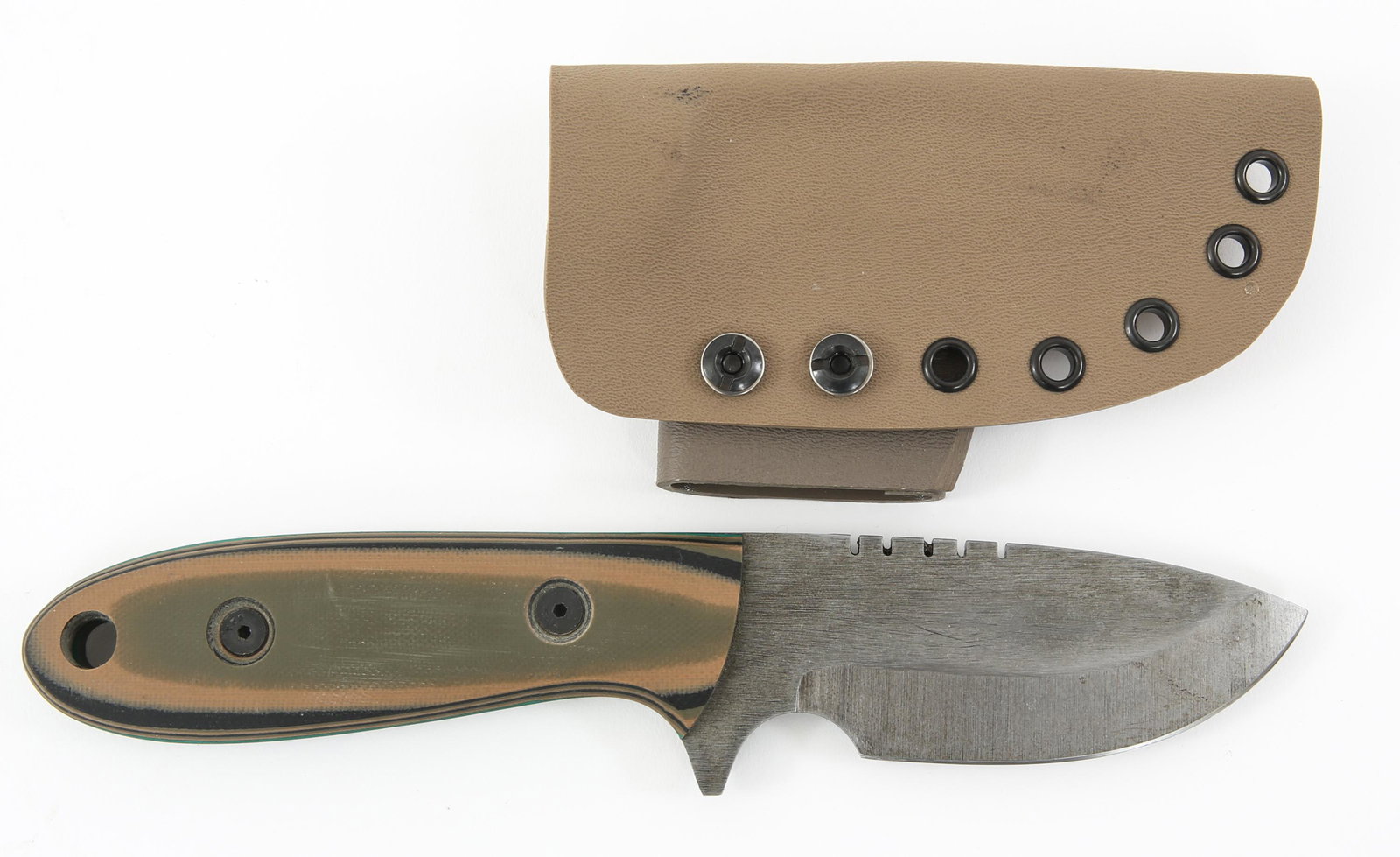SHADOW TECH USA DROP POINT BLADE KNIFE & SHEATH: SHADOW TECH USA DROP POINT BLADE KNIFE & SHEATH Shadow Tech USA. Drop point blade knife and sheath. Multi colored Micarta handle. Tan Kydex sheath. Blade Length: 3" Total Length: 9"