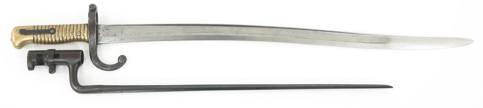 US SOCKET & FRENCH M1866 CHASSEPOT BAYONETS LOT: US SOCKET & FRENCH M1866 CHASSEPOT BAYONETS LOT Lot of 2 French & US bayonets. (1) US M1873 Springfield Trapdoor rifle bayonet, stamped "US". Blade is 22.5", overall length is 27.25". (1) French Chass