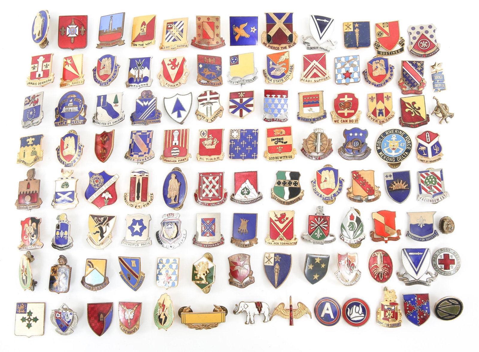 US ARMY DUI CRESTS INSIGNIA ENAMEL PINS LOT OF 100: US ARMY DUI CRESTS INSIGNIA ENAMEL PINS LOT OF 100 US Army DUI (Distinctive Unit Insignia) Enameled Pins. Lot of approximately 100. Mfg. marked on the back. Army Aviation School, 701st AAA Gun Battali