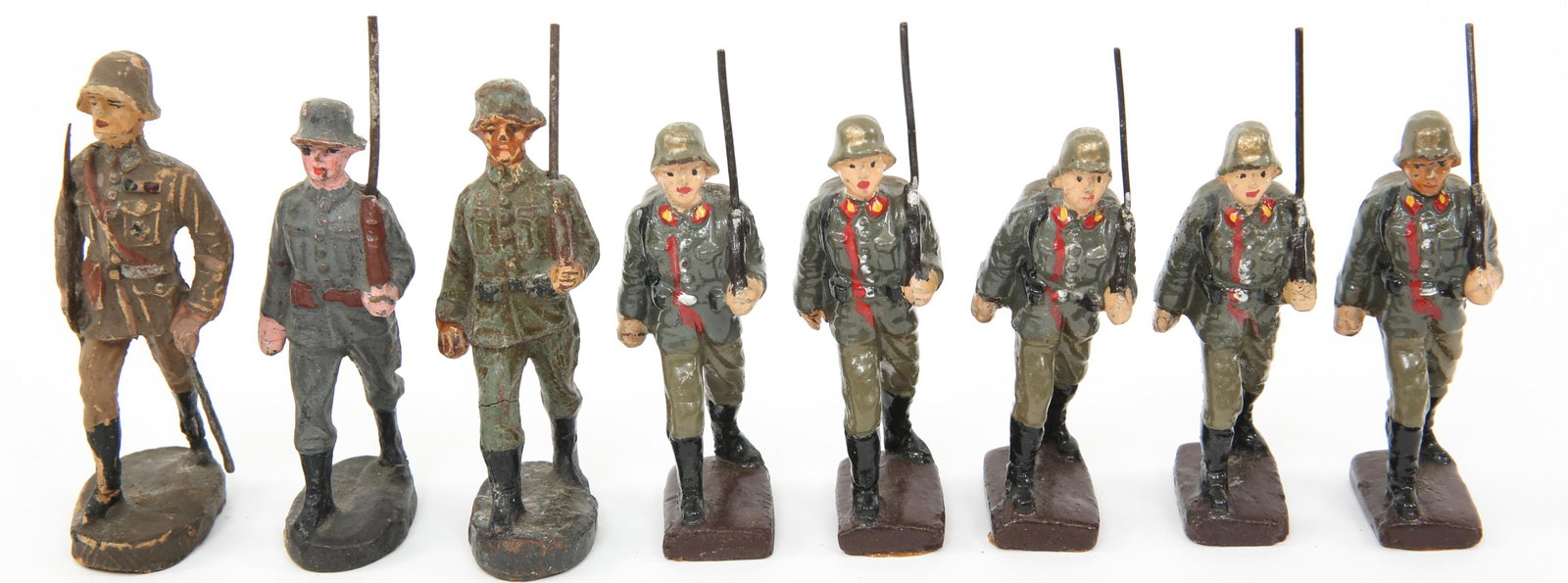 WWII GERMAN SOLDIER FIGURINES ELASTOLIN & LINEOL: WWII GERMAN SOLDIER FIGURINES ELASTOLIN & LINEOL WWII German Soldiers Figurines, mixed lot of 8 by Elastolin and Lineol. Size: 65mm & 75mm