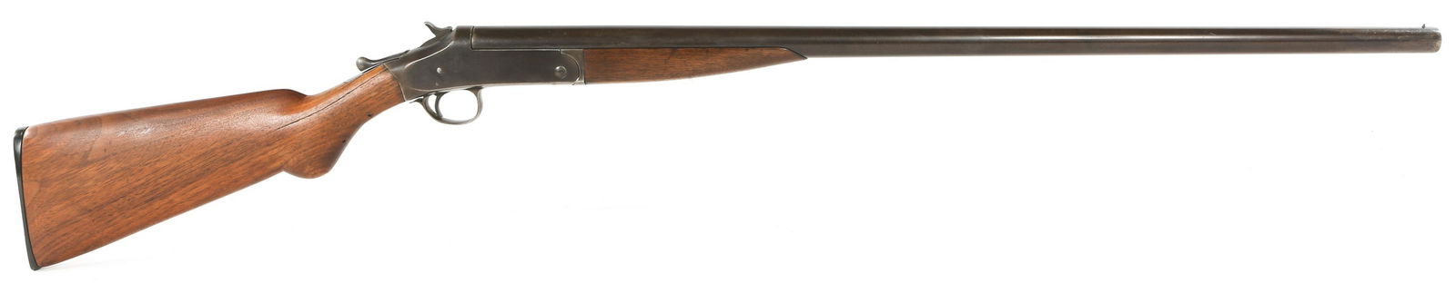 H&R SINGLE SHOT 12 GAUGE BREAK OVER SHOTGUN: H&R SINGLE SHOT 12 GAUGE BREAK OVER SHOTGUN Harrington & Richardson Arms Co. single shot, break over 12GA shotgun. Receiver stamped "Harrington & Richardson Arms Co. Worcester, Mass.", barrel stamped