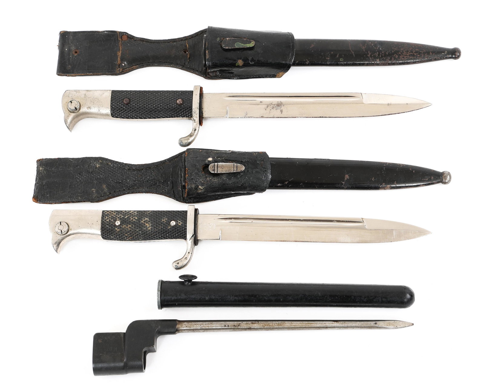 WWII GERMAN K98 & BRITISH BAYONET LOT OF 3: WWII GERMAN K98 & BRITISH BAYONET LOT OF 3 Lot of 3 WWII German & British bayonets. (1) WWII German K98 dress bayonet with steel scabbard and leather frog. Maker mark / logo "WKC". Blade Length: 7.3/4