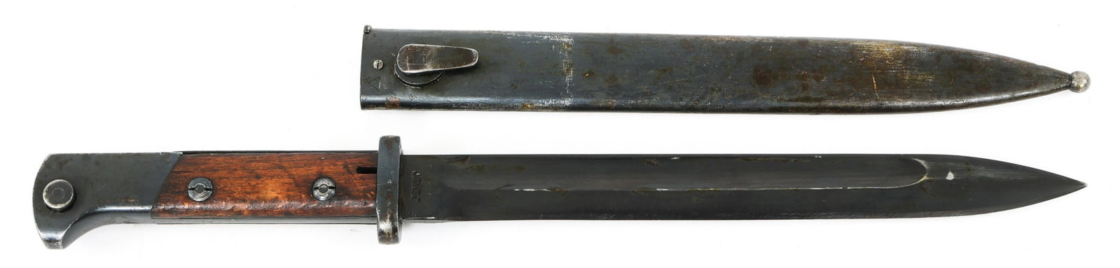 WWII POLISH MAUSER WZ27 PERKUN ARSENAL BAYONET: WWII POLISH MAUSER WZ27 PERKUN ARSENAL BAYONET WWII Polish Mauser WZ27 bayonet & steel scabbard. Blued blade with fuller stamped "W.R" under the Polish Eagle on one side of the ricasso and ""Perkun" (