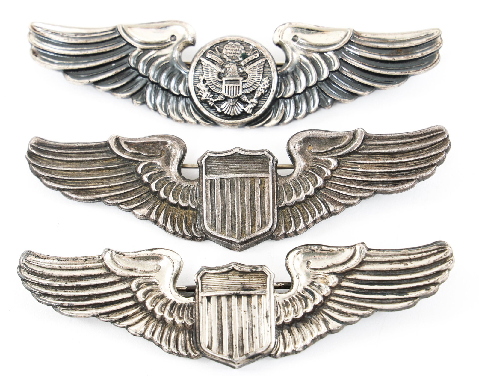WWII - KOREA US AIR FORCE PILOT & AIRCREW WINGS: WWII - KOREA US AIR FORCE PILOT & AIRCREW WINGS Lot of 3 WWII - Korea Pilot & Aircrew wings. (1) WWII Sterling, pinback Meyer Pilot wings. (1) WWII Sterling, pinback, no maker mark Pilot wings. (1) Ko