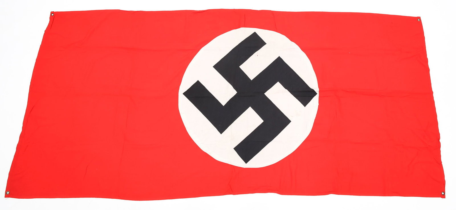 WWII GERMAN ARMY VEHICLE INDENTIFICATION FLAG: WWII GERMAN ARMY VEHICLE INDENTIFICATION FLAG WWII German Army / Panzer & Vehicle Identification Flag. Red and White linen multiple piece construction, printed swastika. 4 grommets, one in each corner