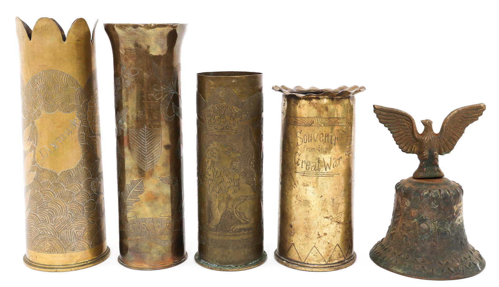 WWI US ARMY AEF TRENCH ART SHELL & BELL LOT OF 5: WWI US ARMY AEF TRENCH ART SHELL & BELL LOT OF 5 WWI US Army AEF trench Art Shell & Bell. Lot of 5. Various floral designs and dates Size: 8" to 12"