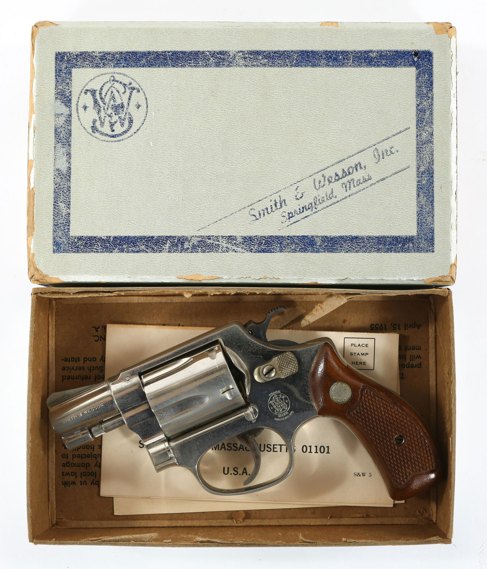 SMITH & WESSON MODEL 36 DOUBLE ACTION REVOLVER: SMITH & WESSON MODEL 36 DOUBLE ACTION REVOLVER Smith & Wesson Model 36 Double Action .38 Special Revolver with Original Box. Matching serial numbers on frame and box. Barrel is marked "Smith & Wesson"