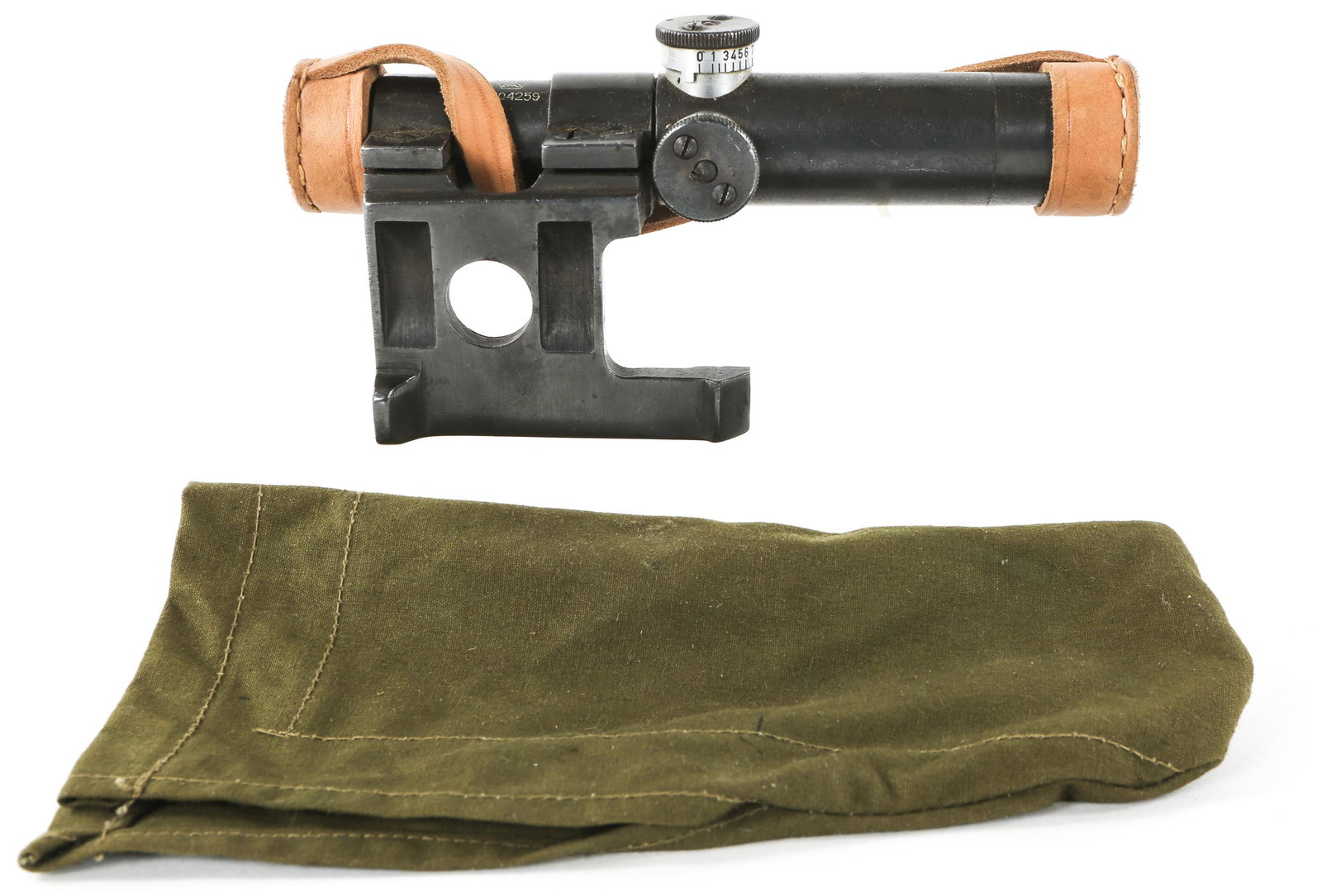 SOVIET RUSSIAN 91/30 SNIPER RIFLE PU SCOPE: SOVIET RUSSIAN 91/30 SNIPER RIFLE PU SCOPE Soviet Russian PU scope for the Mosin-Nagant Model 91/30 sniper rifle. Leather lens caps. Canvas cover missing draw string.