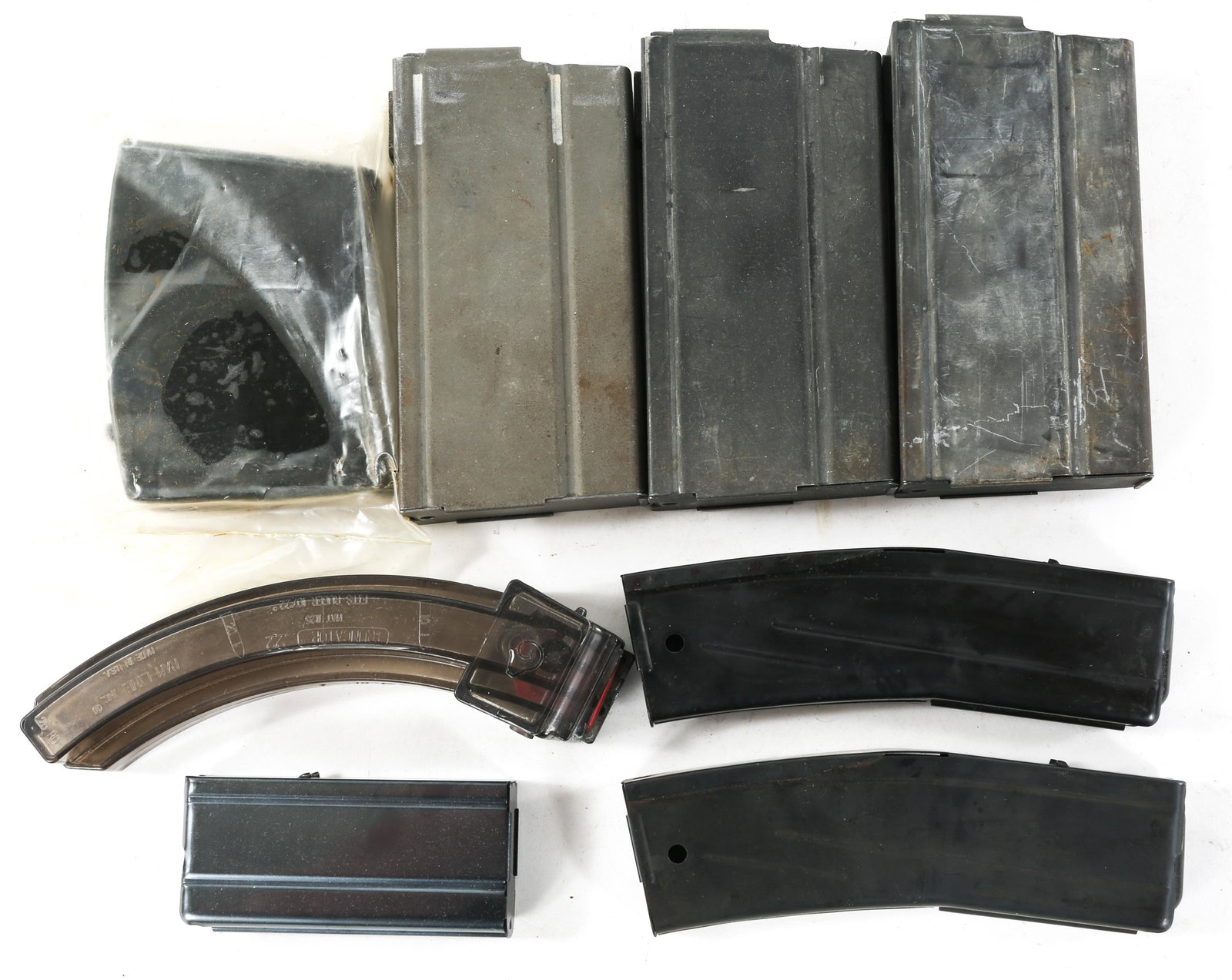 RIFLE MAGAZINE LOT OF 5: RIFLE MAGAZINE LOT OF 5 Lot of rifle magazines. Russian Tokarev semi-auto rifle 7.62x54R SVT-40 magazine. Three .308 Win M1A1 rifle magazines. Ram-Line 25 round .22 magazine for 10/22.