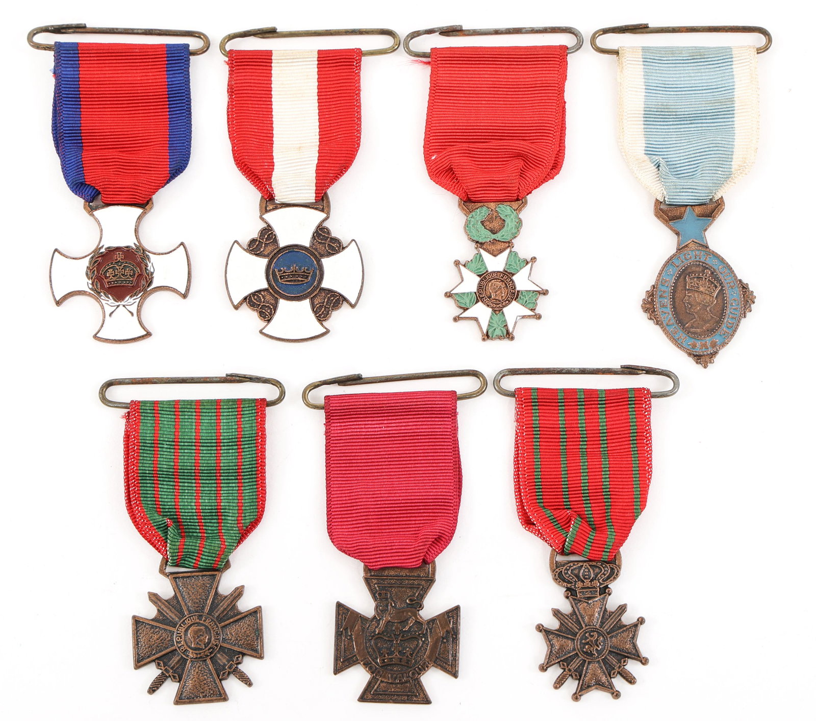 MINIATURE AWARD MEDALS LOT OF 7: MINIATURE AWARD MEDALS LOT OF 7 Lot of 7 Re-strike World Miniature Medals. French, British, Finland. Provenance | The Dublin Trust Collection: Personal effects of a U.S. Citizen, who arrived in the Un