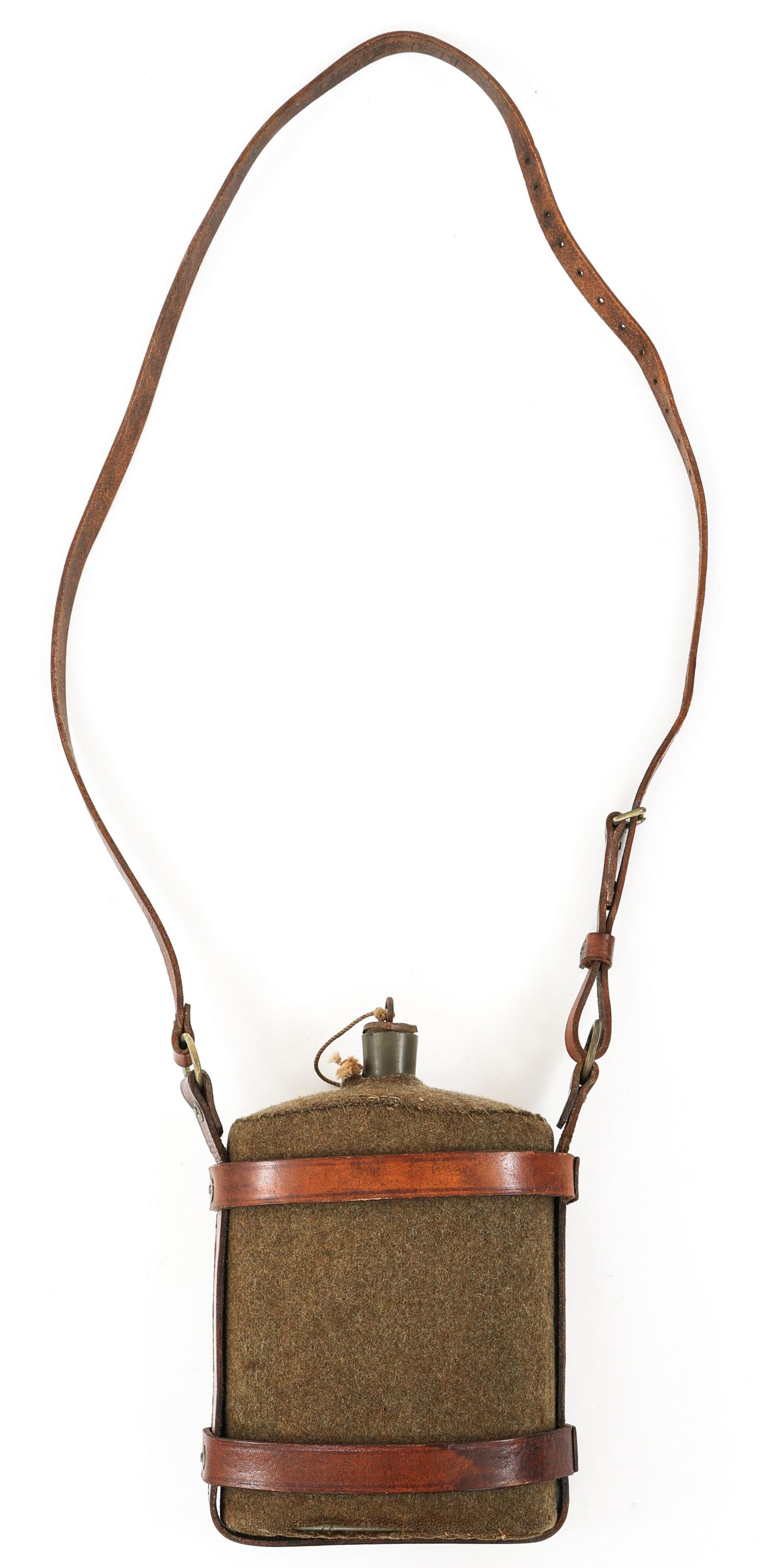 WWII SOUTH AFRICAN ARMY - POLICE FIELD CANTEEN: WWII SOUTH AFRICAN ARMY - POLICE FIELD CANTEEN WWII South African Police - Army Field Canteen and leather harness (stamped SAP). Green enamel steel body with olive wool covering.