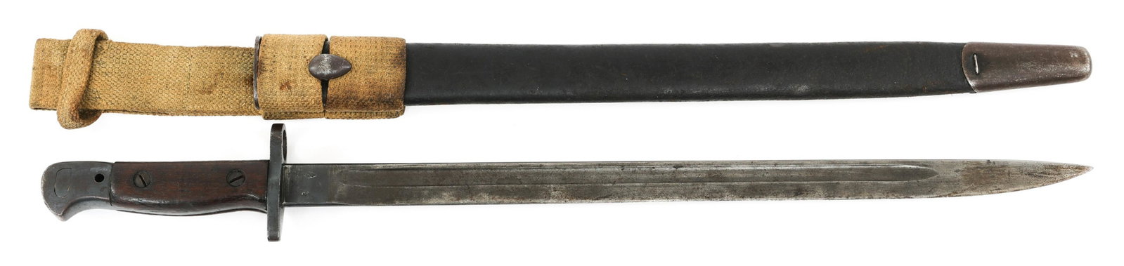 BRITISH MODEL 1907 WILKINSON BAYONET & SCABBARD: BRITISH MODEL 1907 WILKINSON BAYONET & SCABBARD British M1907 Wilkinson Bayonet. Clip point blade with fuller. Maker & multiple inspection marks stamped on both sides of the ricasso. Leather scabbard 