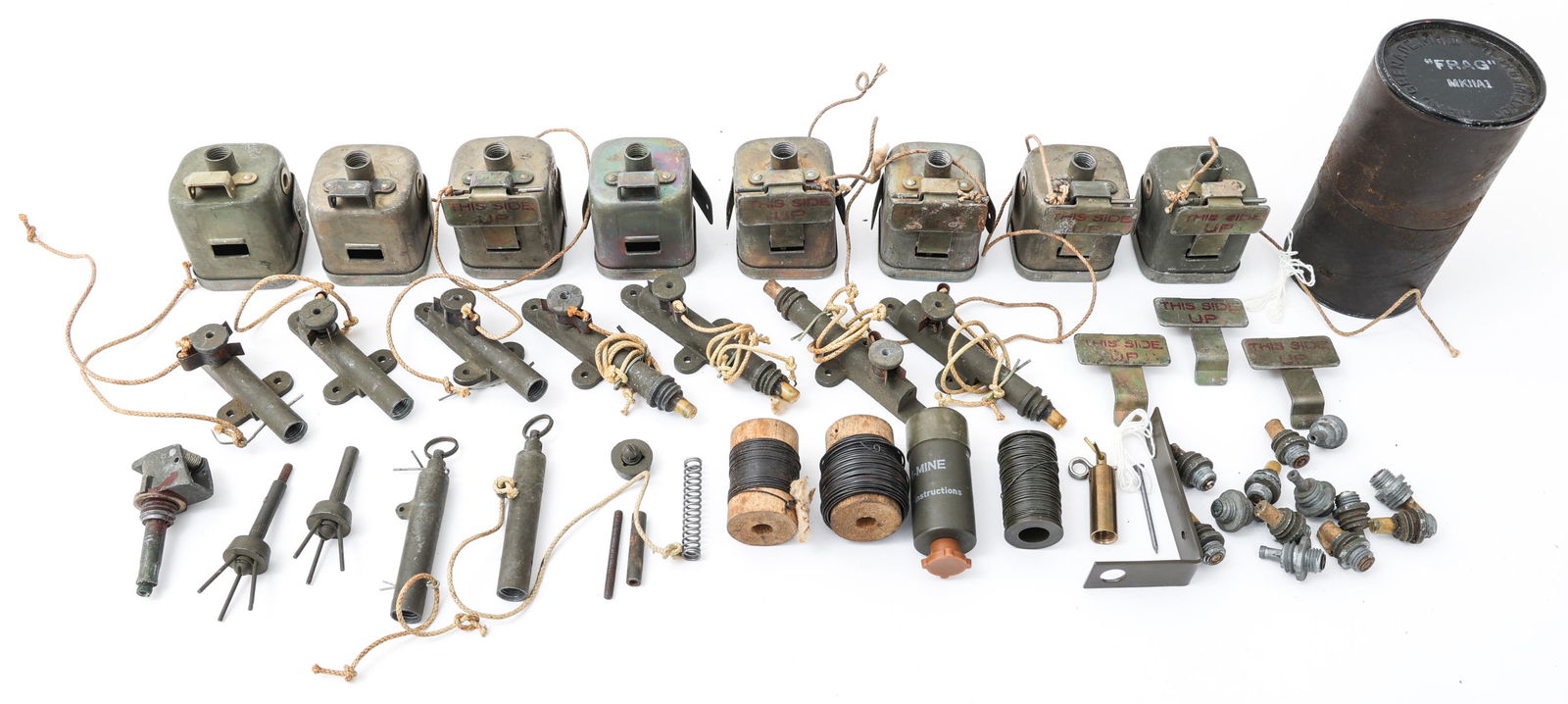 US ARMY HAND GRENADES BOOBY TRAP: US ARMY HAND GRENADES BOOBY TRAP WWII - Cold War Era US Army Hand Grenades Booby Trap Lot. (7) US M1A1 pressure firing device with 2 extra extension. (8) Release Type M-1 firing devices. (1) Hand gren