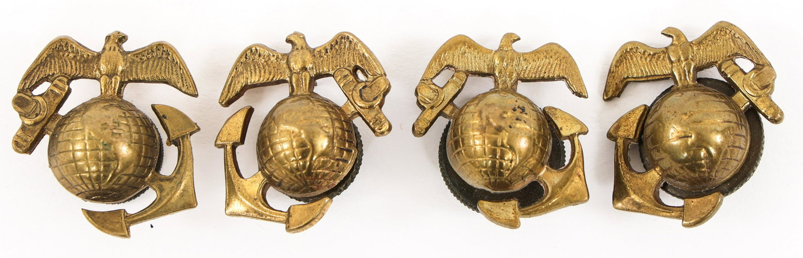 USMC MARINE CORPS CHINA MARINE COLLAR EGAs: USMC MARINE CORPS CHINA MARINE COLLAR EGAs (2) Pairs of 1930's US Marine Corps, Enlisted man / NCO's China Marine "Droopy Wing" Collar EGA's. Unmarked.
