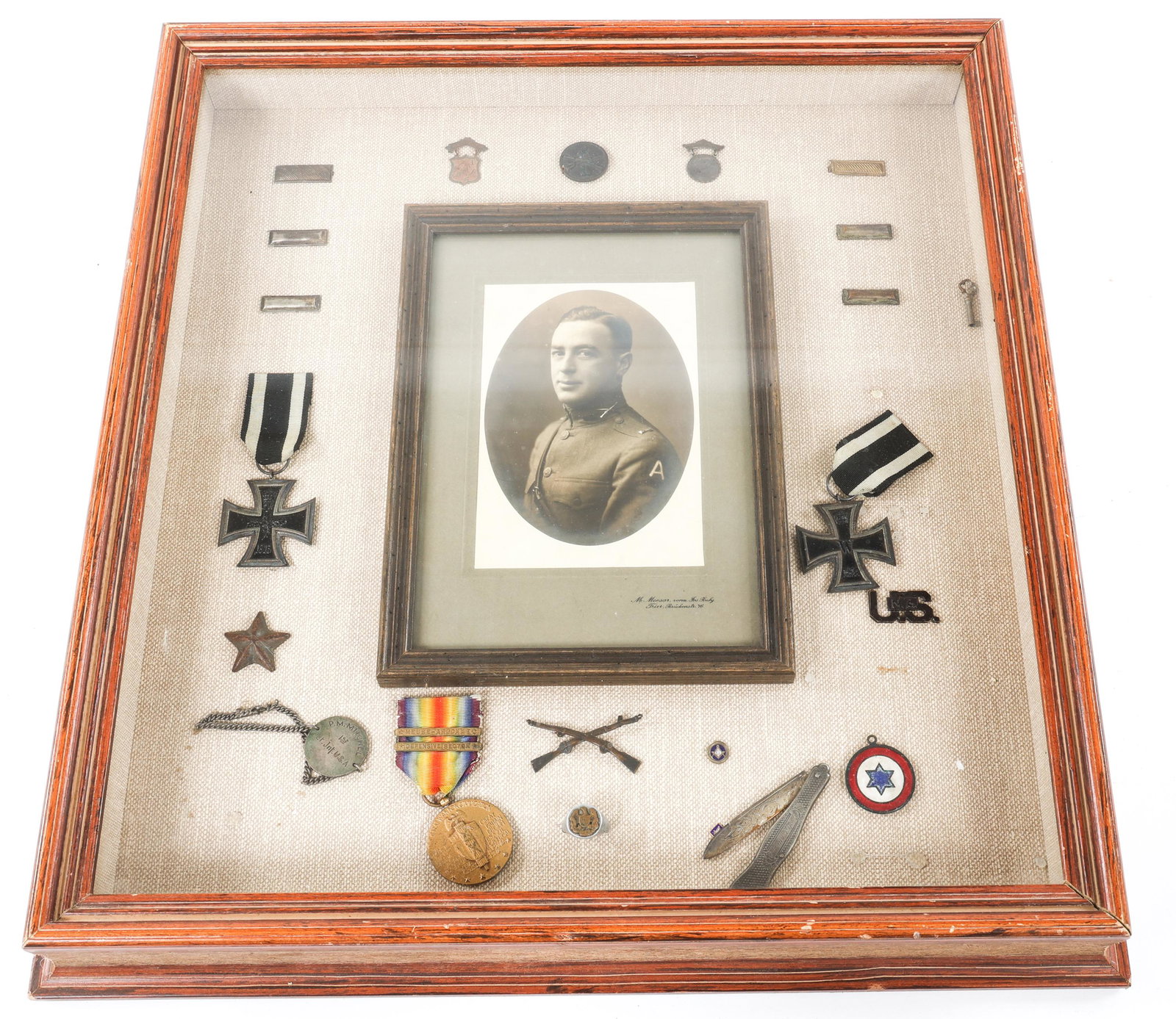 WWI US THIRD ARMY AEF OFFICER MEDAL SHADOW BOX: WWI US THIRD ARMY AEF OFFICER MEDAL SHADOW BOX WWI US Third Army, AEF Officer Shadow Box. Including; Portrait studio photo, various rank, collar and pins. Bring back Iron Cross 2nd Class, Victory Meda