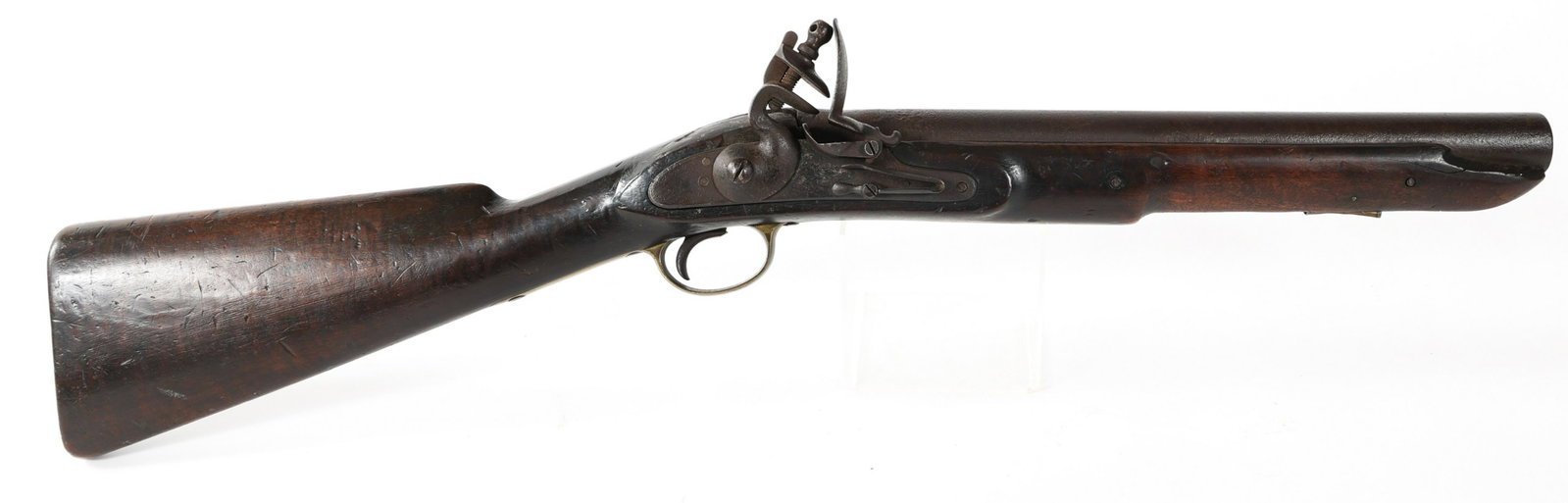 BRITISH .68 CALIBER FLINTLOCK COACH GUN: BRITISH .68 CALIBER FLINTLOCK COACH GUN British .68 caliber flintlock coach gun. British proofs. Cut down from musket. 31" total length. Caliber / Gauge: 68. Barrel Length: 15"