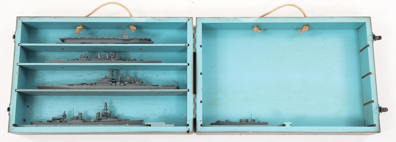 WWII US NAVY WARSHIP MODELS TEACHER BOX MARK I: WWII US NAVY WARSHIP MODELS TEACHER BOX MARK I | WWII US Navy spotter ID recognition model teacher box. The wooden box is stamped "U.S Navy teacher, United States Ship Models, Mark I, Supplement I". I