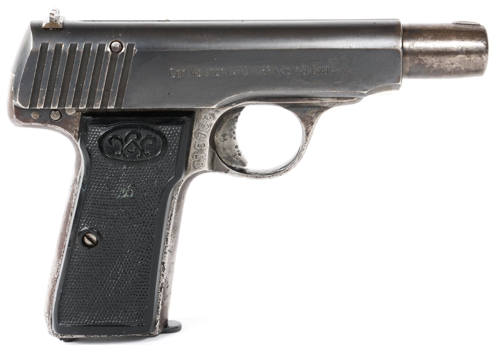 WALTHER MODEL 4 SEMI AUTOMATIC 7.65mm PISTOL: WALTHER MODEL 4 SEMI AUTOMATIC 7.65mm PISTOL | Walther Model 4 semi automatic 7.65mm pistol. Blued finish. Synthetic Walther grips. Fixed sights. One magazine. Caliber / Gauge: 7.65mm Barrel Length: 3