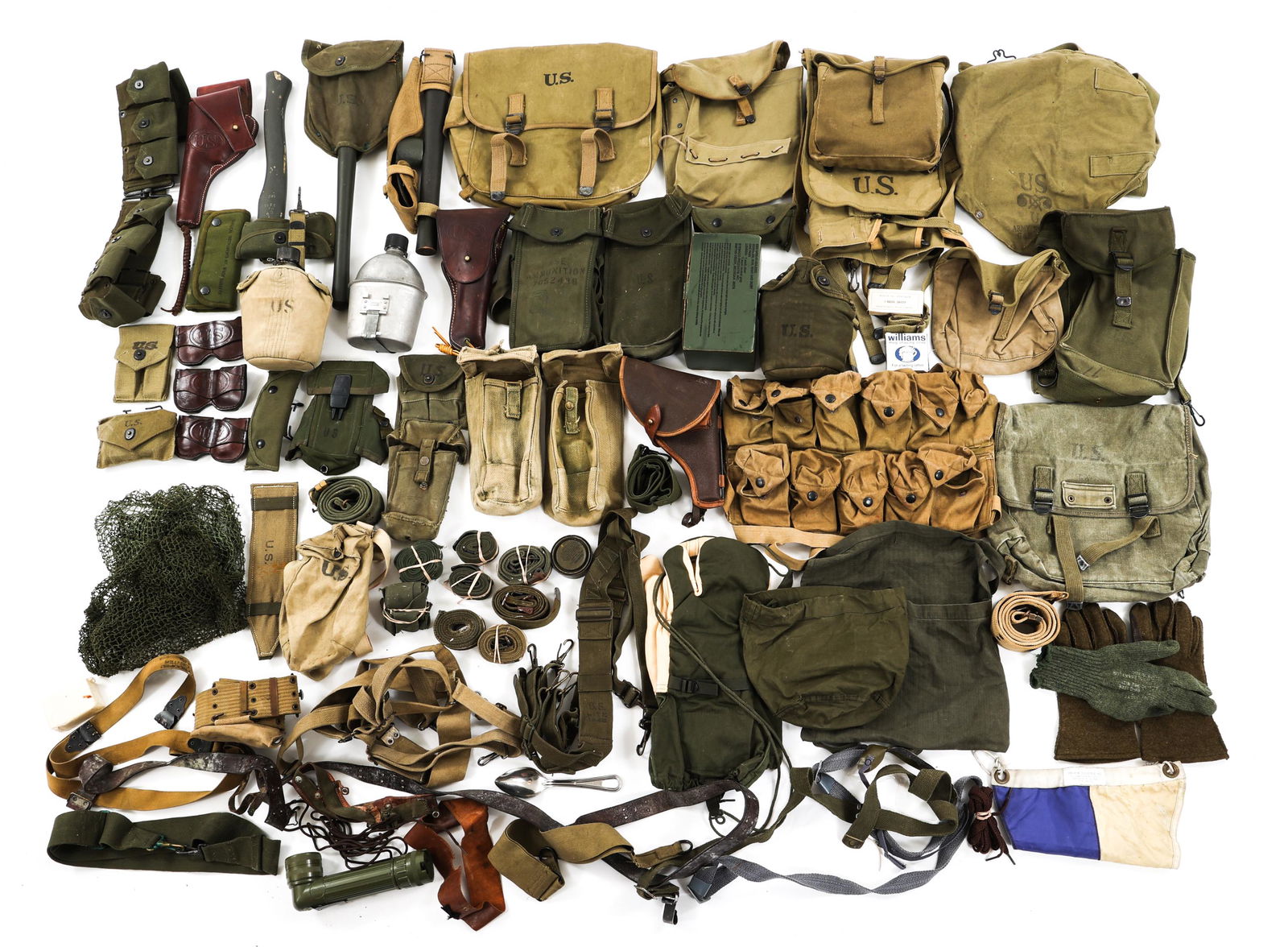 WWII US ARMY FIELD GEAR BAGS AND EQUIPMENT (76464) on May 13, 2022