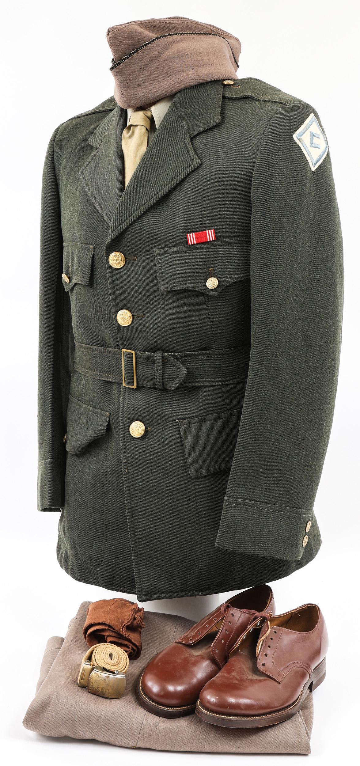 WWII US ARMY WAR CORRESPONDENT UNIFORM GROUPING: WWII US ARMY WAR CORRESPONDENT UNIFORM GROUPING WWII US Army War Correspondent Officer Dress Uniform Grouping. Including (1) Tailor made and identified to "Schwalsky", Officer tunic with "C" War Corre