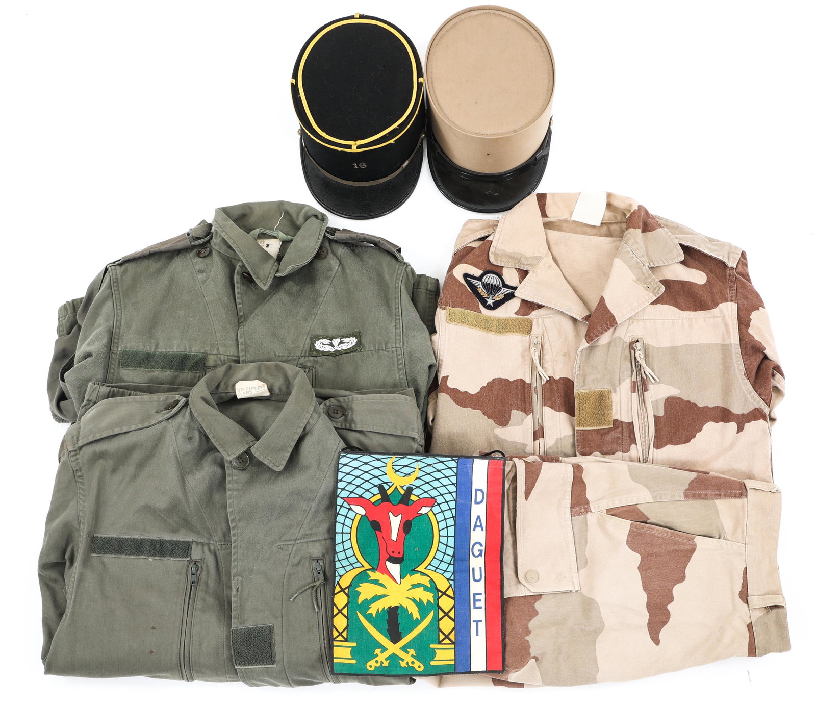 FRENCH FOREIGN LEGION & CHASSEUR DAGUET UNIFORM: FRENCH FOREIGN LEGION & CHASSEUR DAGUET UNIFORM (1) Desert Storm, French Foreign Legion "Daguet" desert camo BDU, jacket, pants, kepi and pennant. (1) French Infantry "Chasseur" BDU, jacket, pants and