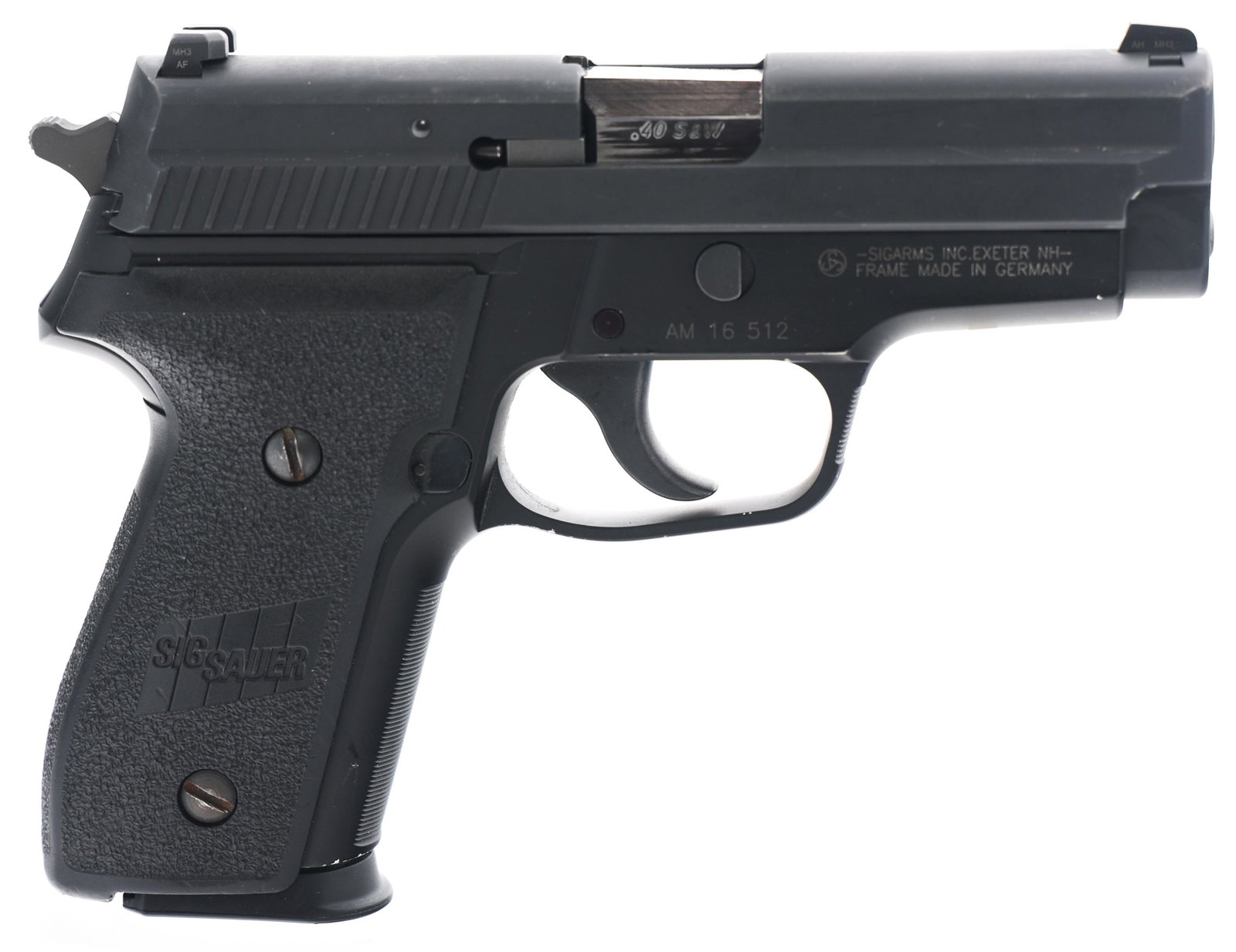 SIG SAUER MODEL P229 .40 S&W CALIBER PISTOL: SIG SAUER MODEL P229 .40 S&W CALIBER PISTOL Sig Sauer Model P229 .40 S&W caliber semi automatic pistol. Nitron finish. Plastic grips. Fixed sights. One magazine. Sig Sauer plastic box. | Caliber / Gau