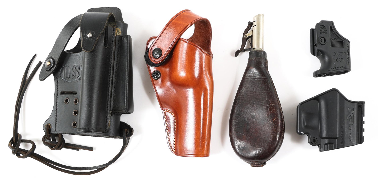 HANDGUN HOLSTERS AND POWDER FLASK: HANDGUN HOLSTERS AND POWDER FLASK Handgun holsters and accessories lot. Includes: Two leather handgun holsters and one Polymer holster for an XD pistol. Powder flask.