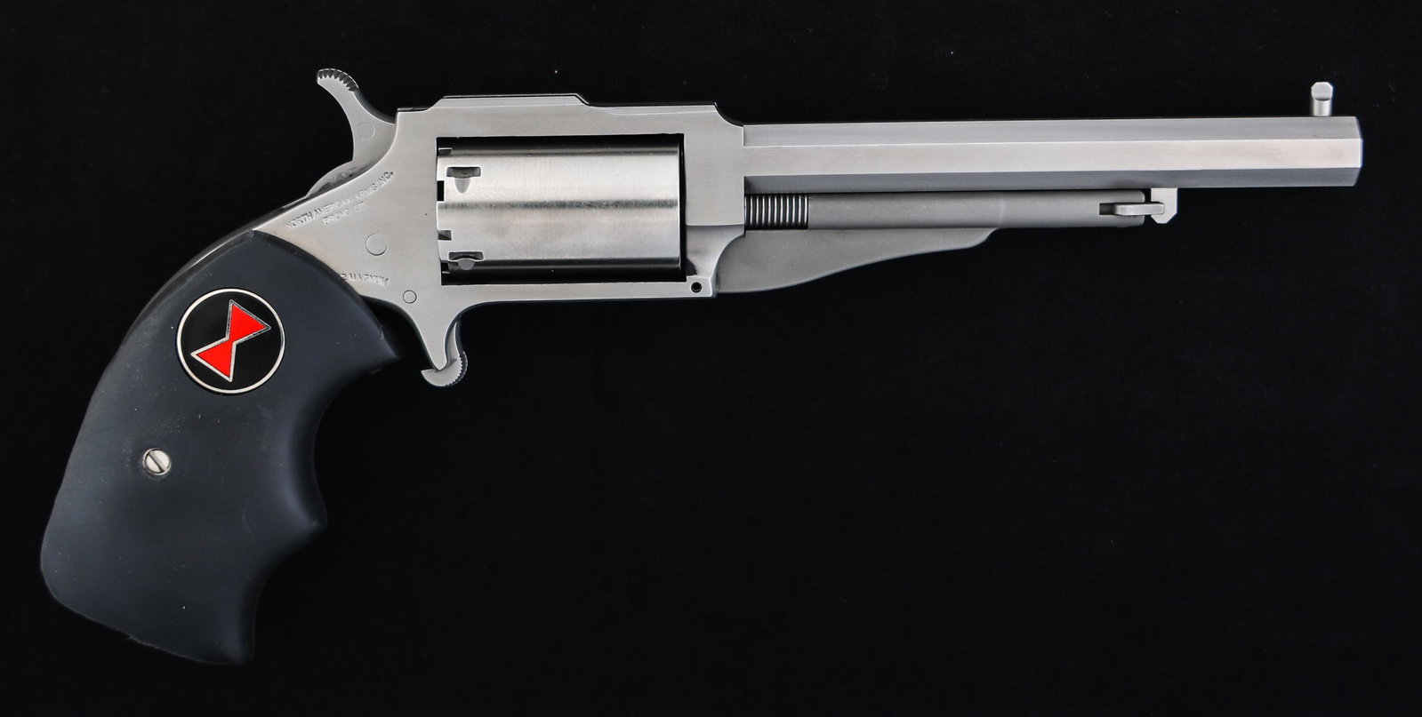 NORTH AMERICAN ARMS THE EARL .22 MAG CAL REVOLVER: NORTH AMERICAN ARMS THE EARL .22 MAG CAL REVOLVER North American Arms Model The Earl .22 Magnum caliber single action revolver. Stainless steel finish. Rubber grips. Fixed sights. Five shot cylinder. 