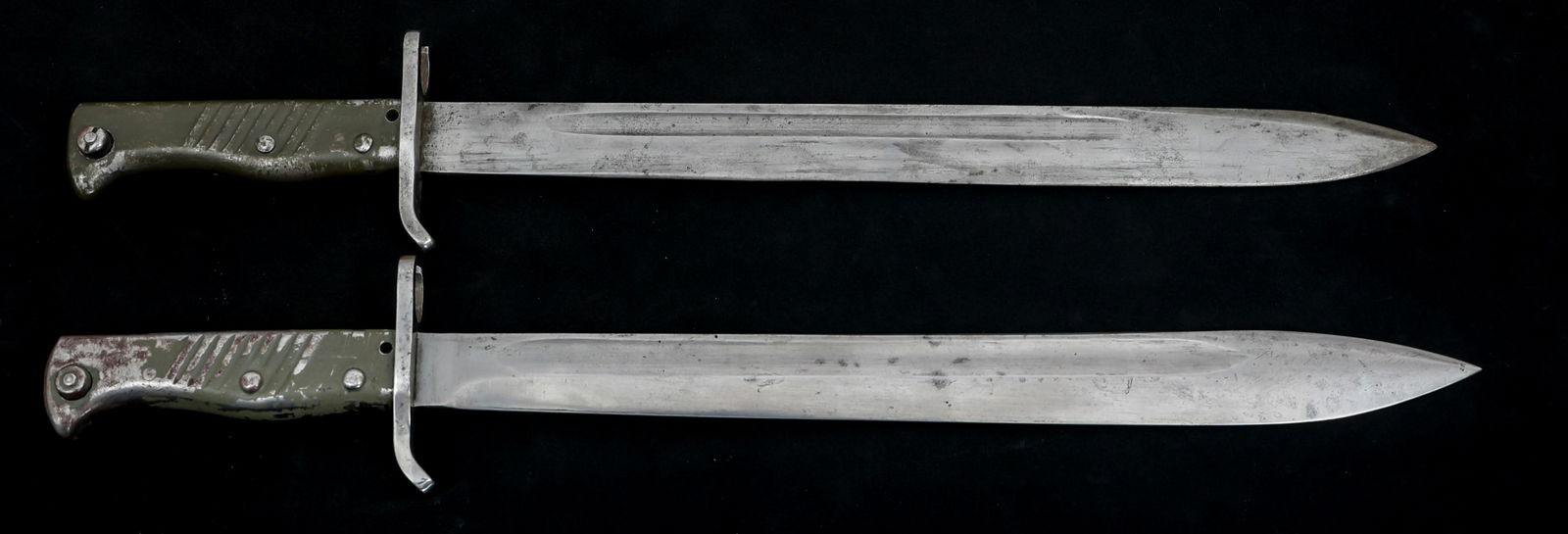 WWI GERMAN ERSATZ COMBAT BAYONETS LOT OF 2 (1 of 8)