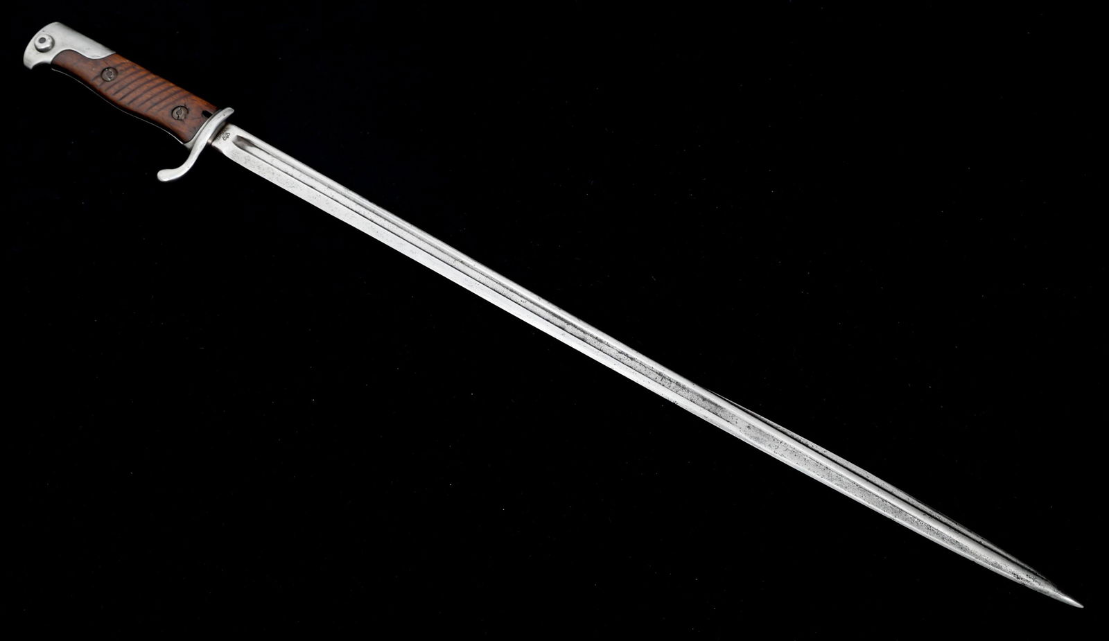 WWI IMPERIAL GERMAN S98 PIPE-BACK BAYONET (1 of 9)