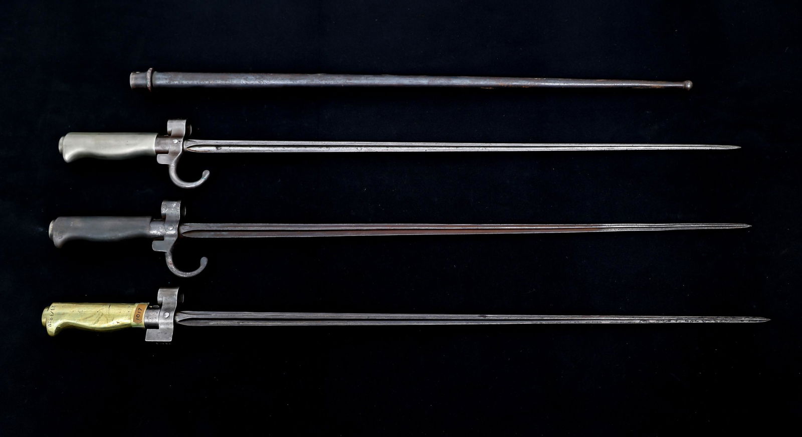 WWI FRENCH & POLISH M1886 LEBEL BAYONET LOT OF 3 (1 of 16)