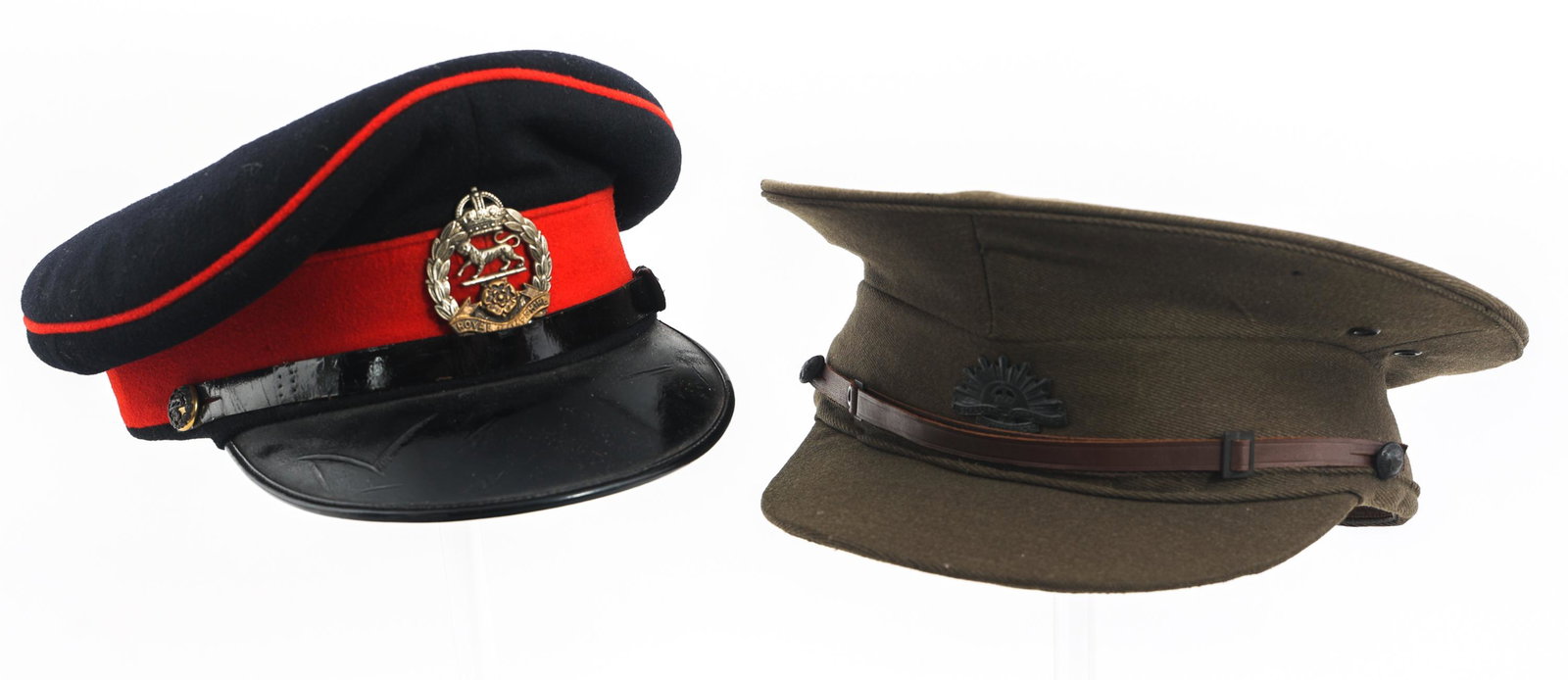 WWII BRITISH & AUSTRALIAN ARMY VISOR CAP LOT OF 2: WWII BRITISH & AUSTRALIAN ARMY VISOR CAP LOT OF 2 Lot of 2 WWII British & Australian Visor cap. (1) WWII British Royal Hampshire Regiment dress cap. (1) WWII Australian Army service visor dated 1943. 
