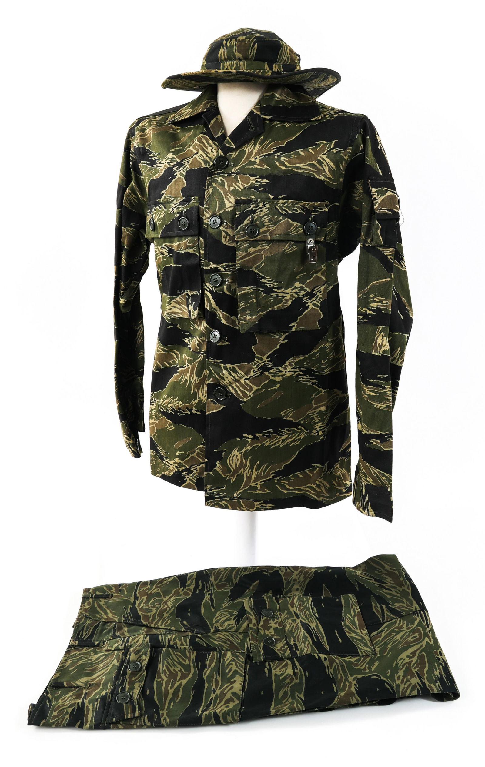 VIETNAM WAR JWD PATTERN TIGER STRIPE UNIFORM SET (83345) on Jan 12