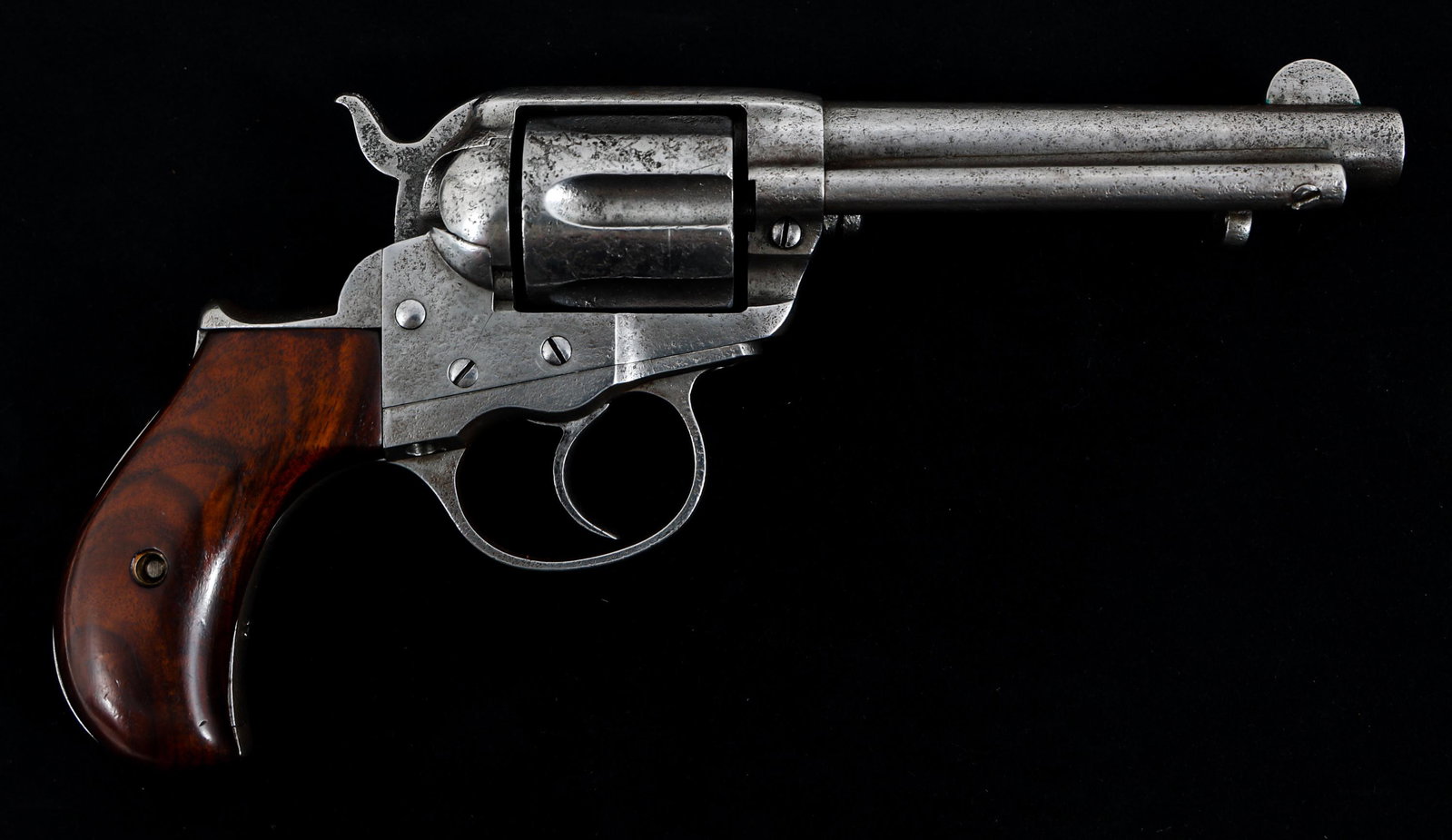 1901 COLT MODEL 1877 LIGHTNING .38 CAL DA REVOLVER: 1901 COLT MODEL 1877 LIGHTNING .38 CAL DA REVOLVER 1901 Clot Model 1877 Lightning .38 caliber double action revolver. Matching Serial Numbers on frame, trigger guard and grip frame. Load gate stamped 