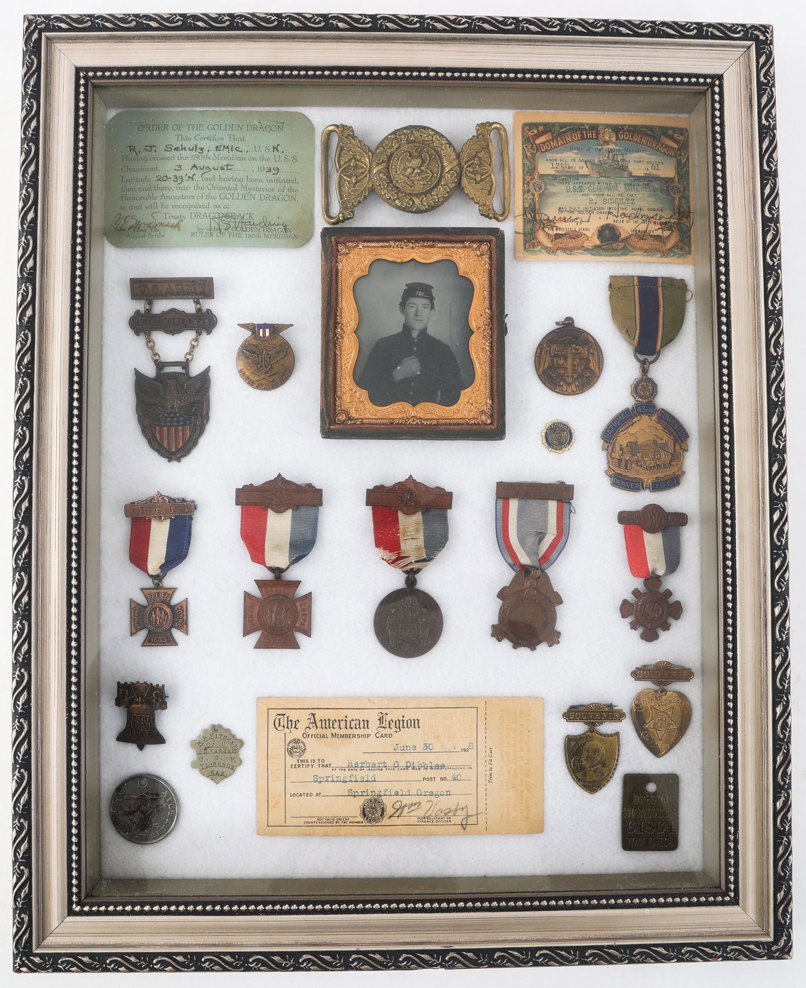 19TH C. - WWI USN NAMED INSIGNIA GROUPING: 19TH C. - WWI USN NAMED INSIGNIA GROUPING 19th Century - WW1 US Navy Named Insignia Grouping. Includes 180th Meridian Golden Dragon certifications, medals from US Army, Woman's Relief Corps, American 