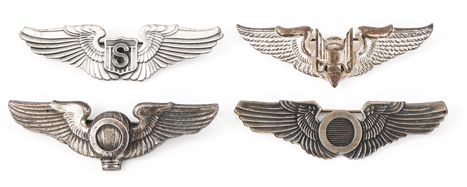 WWII AAF SERVICE PILOT - OBSERVER & GUNNER WINGS: WWII AAF SERVICE PILOT - OBSERVER & GUNNER WINGS Lot of 4 WWII US Army Air Force Qualification Wings. (1) WWII AAF Service Pilot wings. Maker marked "Gemsco-N.Y", pin-back. Size: 3 1/8". (1) WWII US A