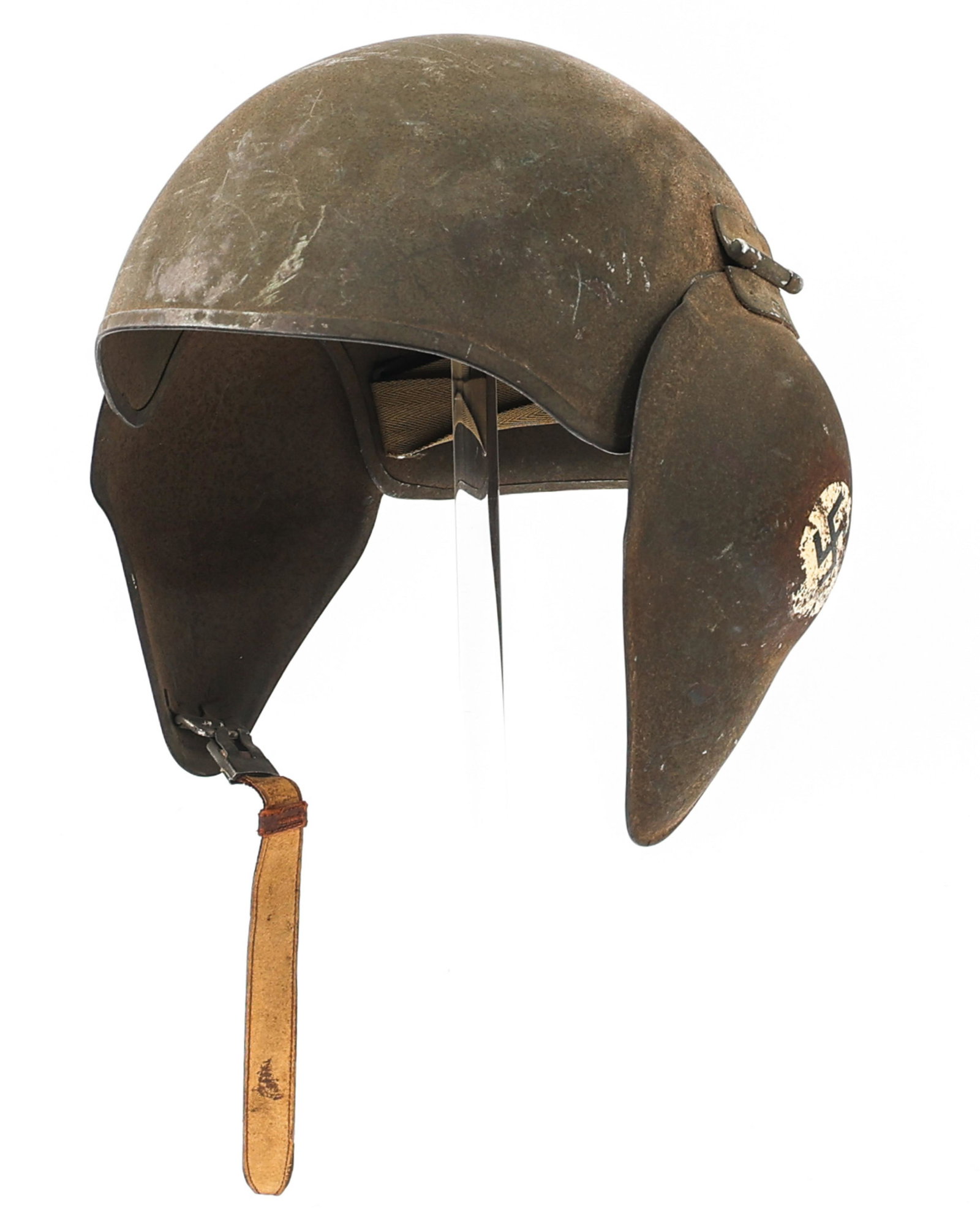 WWII US ARMY AAF M5 AERIAL GUNNER FLACK HELMET: WWII US ARMY AAF M5 AERIAL GUNNER FLACK HELMET WWII US Army Air Force Aerial Gunner M3 Flak Helmet. Original OD3 liner webbing and chinstrap. Both hinged cheek / ear flaps with post war souvenir swast