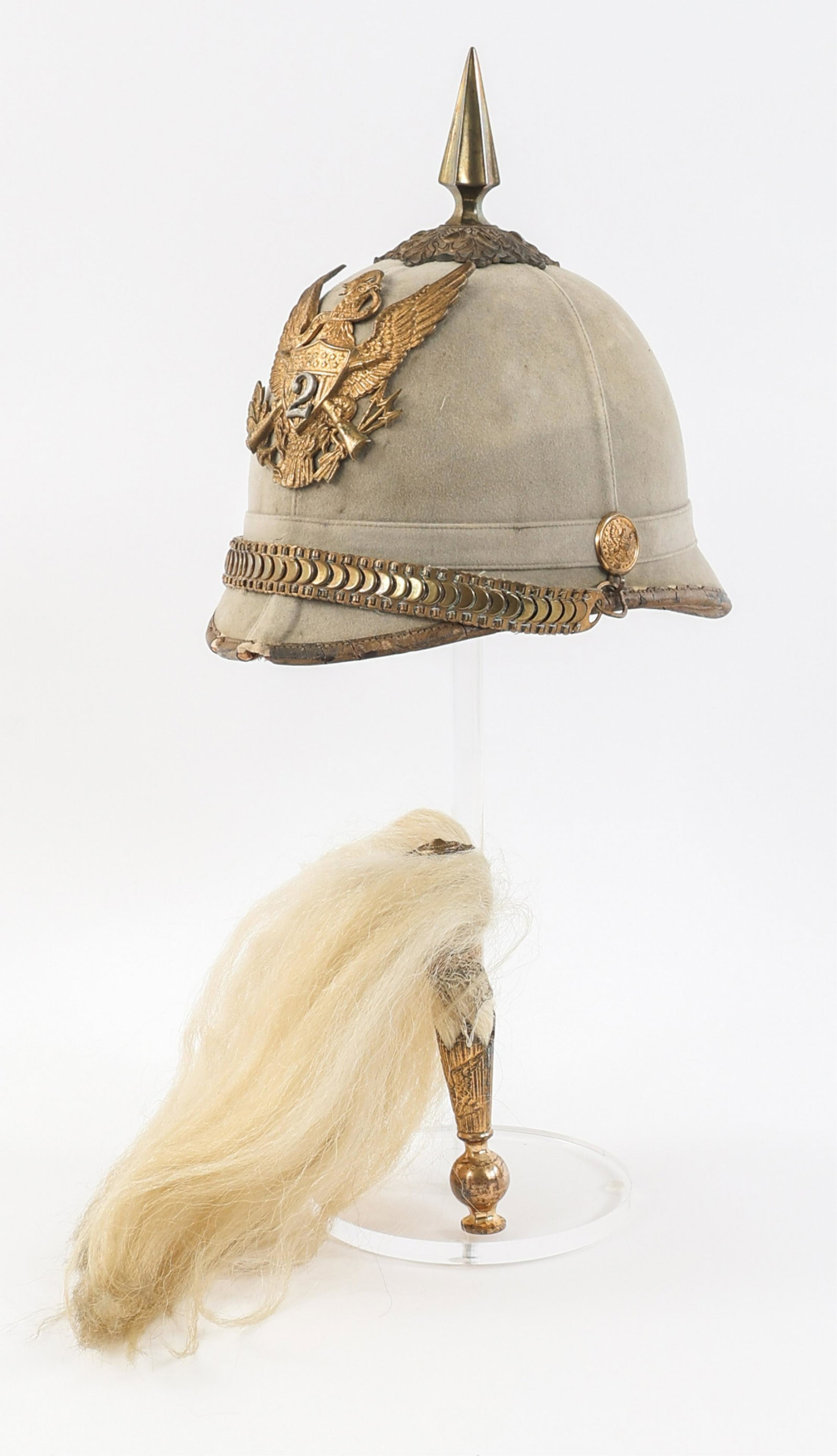 INDIAN WARS US ARMY M1881 OFFICER DRESS HELMET: INDIAN WARS US ARMY M1881 OFFICER DRESS HELMET US Army M1881 2nd Infantry Officer Dress Helmet. White pressed felt outer covering. Brass removable spike and US Army Eagle side buttons with dress chins