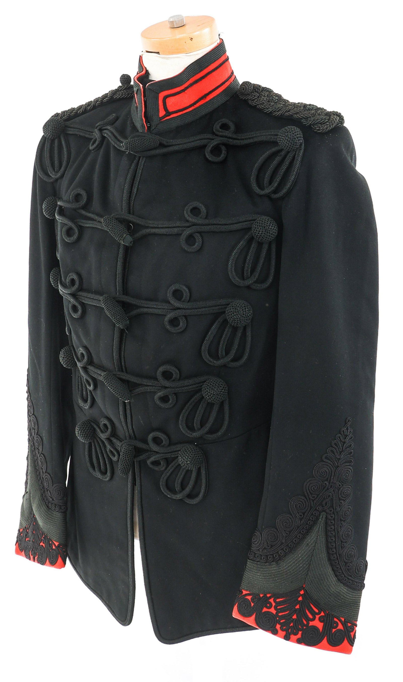 PRE-WWI BRITISH HORSE ARTILLERY ATTILA TUNIC: PRE-WWI BRITISH HORSE ARTILLERY ATTILA TUNIC Pre-WWI British Horse Artillery Attila Style Dress Tunic. Fine quality black and red wool tunic with black variegated cord frogging. Black braided shoulder