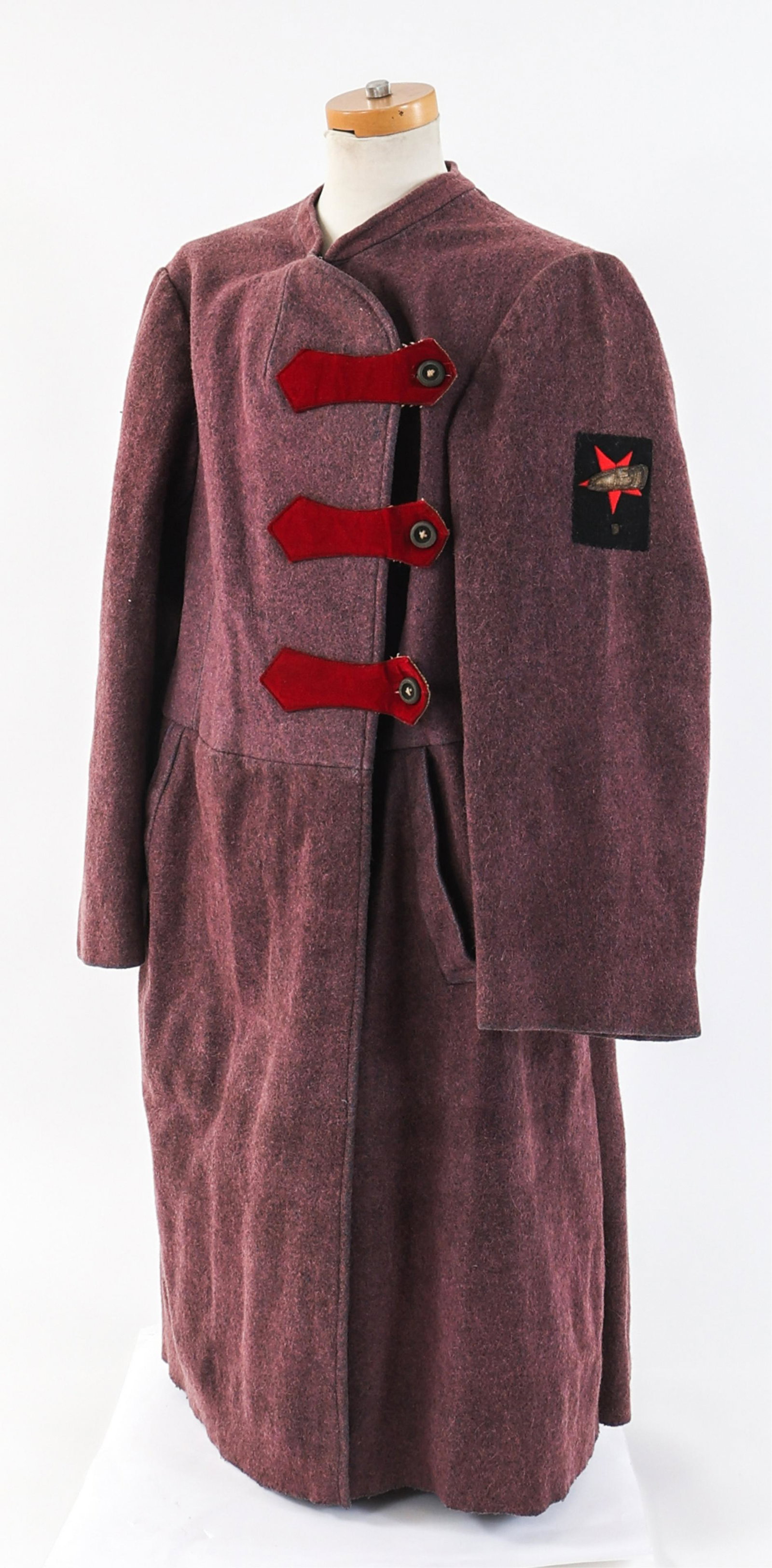 RUSSIAN CIVIL WAR SOVIET RED ARMY TANKER OVERCOAT: RUSSIAN CIVIL WAR SOVIET RED ARMY TANKER OVERCOAT Russian Civil War Era Soviet Red Army Tanker Overcoat. Purple rough-cut wool construction. Red velvet front closures. Felt and bullion tanker shoulder
